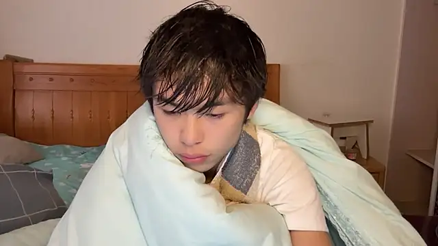 Snapshot of w5206t chatting on 10/24/25, 12:41 w5206t online show from 10/24/25, 12:41