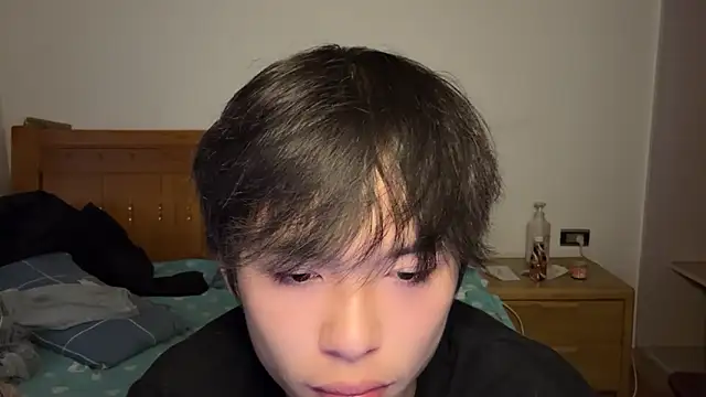 Snapshot of w5206t chatting on 10/25/25, 12:51 w5206t online show from 10/25/25, 12:51