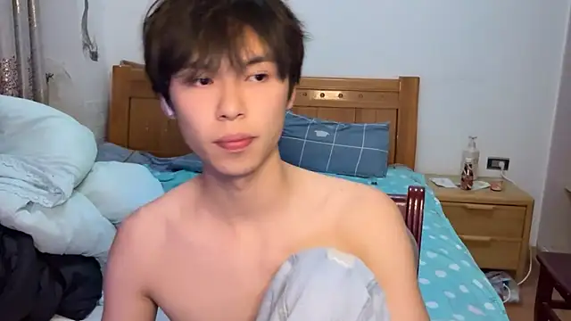 Snapshot of w5206t chatting on 10/25/25, 12:56 w5206t online show from 10/25/25, 12:56