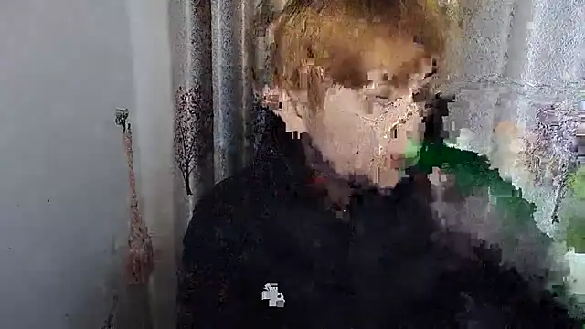 Snapshot of w5206t chatting on 12/22/25, 03:36 w5206t online show from 12/22/25, 03:36