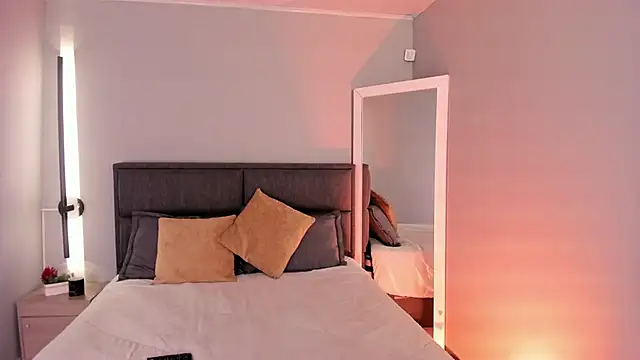 Emma  clark  online show from 01/15/26, 12:54