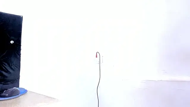 milabiggcoock online show from 04/05/26, 09:01