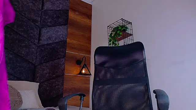 Nickifox   online show from 01/08/26, 07:38