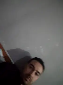 Snapshot of Aliii1657 chatting on 02/21/26, 01:28 Aliii1657 online show from 02/21/26, 01:28