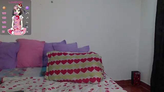 evangeline lover online show from 11/04/25, 12:04