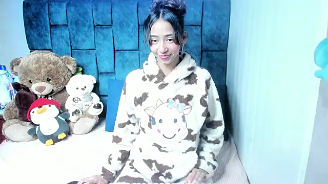 ValentinaKlean online show from 04/06/26, 03:48