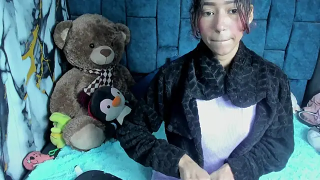 Snapshot of ValentinaKlean chatting on 07/14/26, 02:27 ValentinaKlean online show from 07/14/26, 02:27