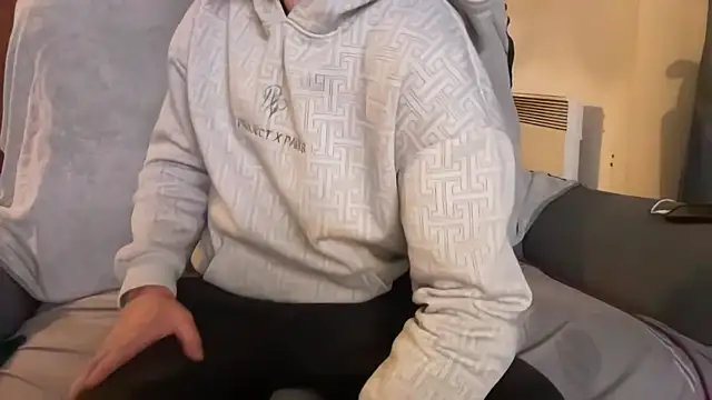 Snapshot of ElixirDelice026 chatting on 10/08/25, 08:28 ElixirDelice026 online show from 10/08/25, 08:28