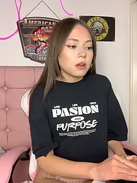 PrettyAmber online show from 02/24/26, 08:40