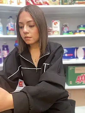 PrettyAmber online show from 04/12/26, 08:25