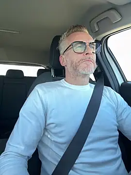 Axl hot online show from 04/02/26, 03:20