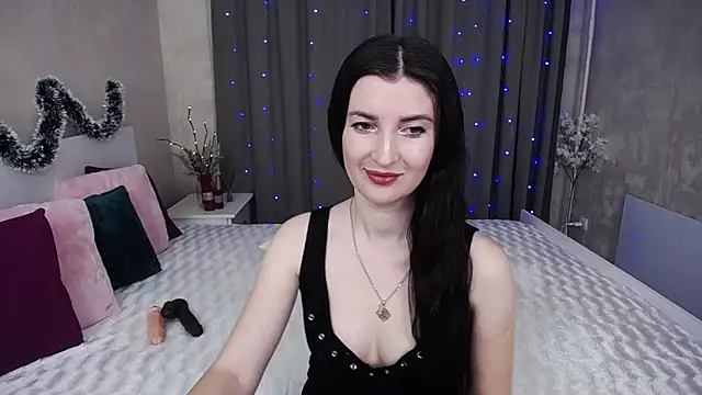 Snapshot of EvelinCuper chatting on 12/16/25, 06:18 EvelinCuper online show from 12/16/25, 06:18