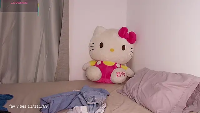 dulceangel   online show from 09/11/25, 02:22