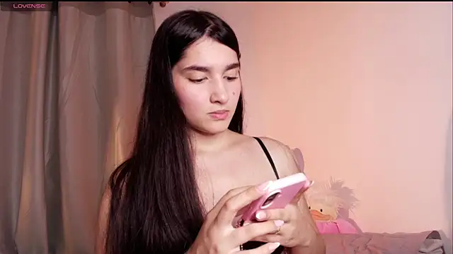 dulceangel   online show from 11/12/25, 04:46