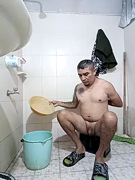 Snapshot of SecurePlanet9 chatting on 01/14/26, 03:34 SecurePlanet9 online show from 01/14/26, 03:34