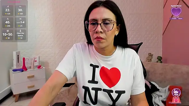 Eva mermaid online show from 04/08/26, 03:01