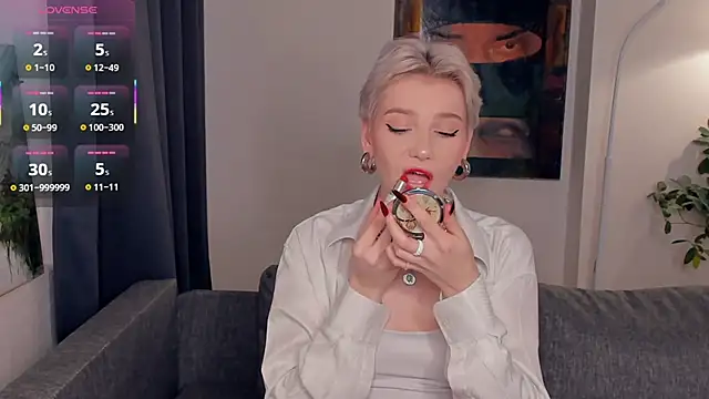 OdelynaAsp online show from 10/16/25, 11:22