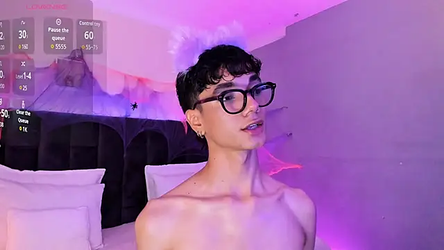 Snapshot of Phillicious__ chatting on 10/31/25, 10:00 Phillicious online show from 10/31/25, 10:00