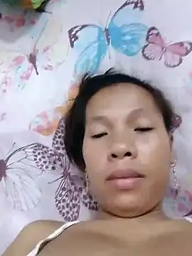 Snapshot of HotNaughtyGirl23 chatting on 10/06/25, 01:52 HotNaughtyGirl23 online show from 10/06/25, 01:52