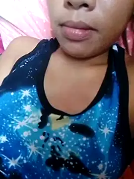 Snapshot of HotNaughtyGirl23 chatting on 11/30/25, 01:20 HotNaughtyGirl23 online show from 11/30/25, 01:20