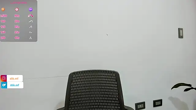 aliciakozlov online show from 10/24/25, 05:53