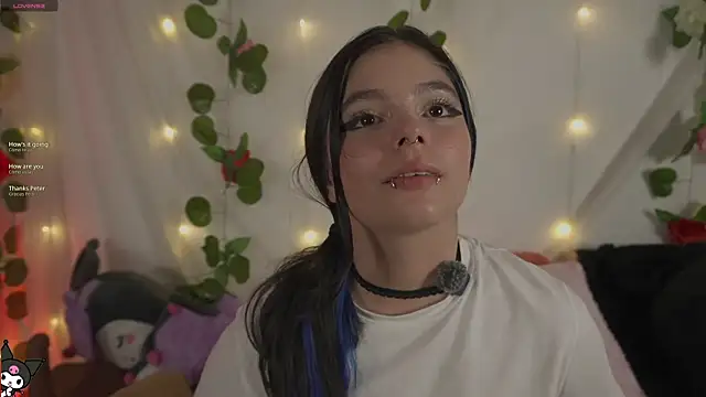 Snapshot of cutee_andrea chatting on 06/30/26, 03:29 cutee andrea online show from 06/30/26, 03:29