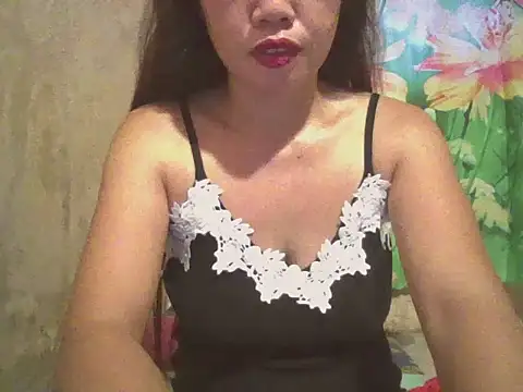 Snapshot of sexymorenal18 chatting on 09/19/25, 02:24 sexymorenal18 online show from 09/19/25, 02:24