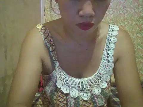 Snapshot of sexymorenal18 chatting on 11/17/25, 01:22 sexymorenal18 online show from 11/17/25, 01:22