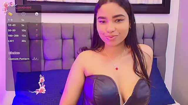 KhateAndersson online show from 11/03/25, 08:10