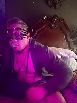 Snapshot of GirThyDock chatting on 01/09/26, 10:00 GirThyDock online show from 01/09/26, 10:00