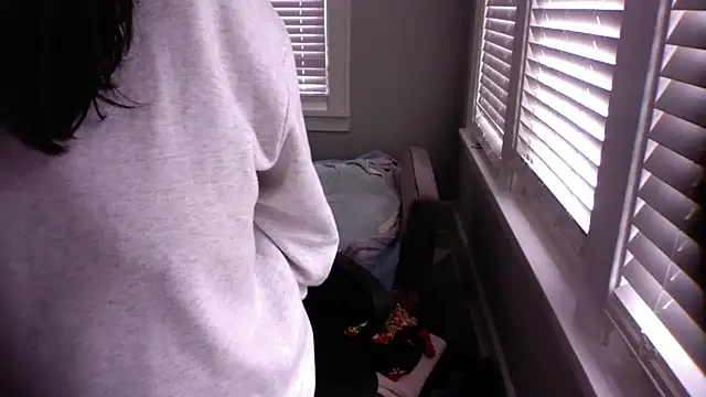 furikitty online show from 11/11/25, 05:57