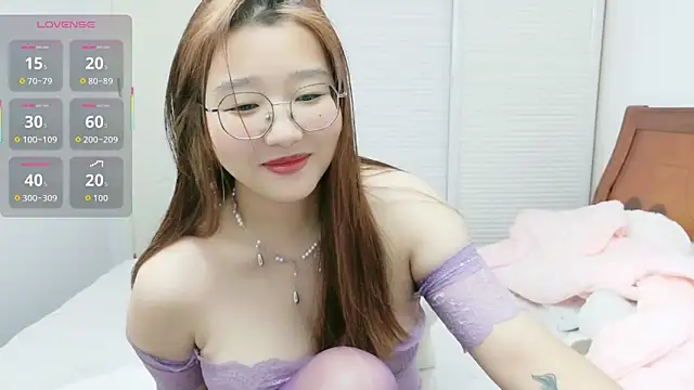 sisi-maiden online show from 09/17/25, 08:27