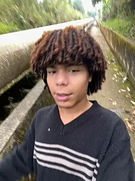 Snapshot of Alexis_Spicter chatting on 09/27/25, 02:33 Alexis Spicter online show from 09/27/25, 02:33