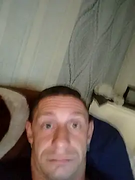 Dawidwi493  online show from 10/02/25, 01:23