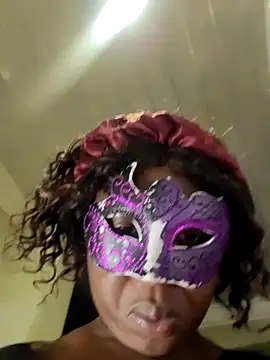 malaika1999 online show from 03/04/26, 04:35