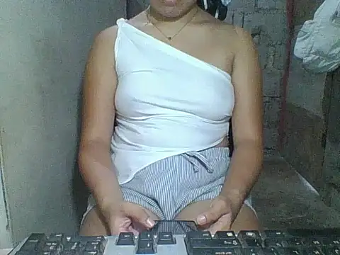 Skinny PinayGirljust18 online show from 06/18/26, 08:25