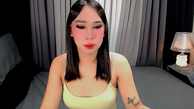 Snapshot of kisha_greyson chatting on 10/30/25, 01:51 kisha greyson online show from 10/30/25, 01:51