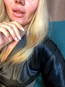 Snapshot of Affectionate_lady chatting on 09/20/25, 09:32 Affectionate lady online show from 09/20/25, 09:32