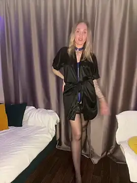 Snapshot of Affectionate_lady chatting on 10/06/25, 10:51 Affectionate lady online show from 10/06/25, 10:51