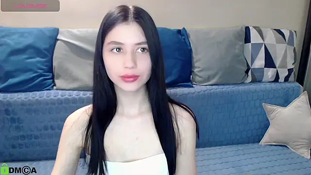 SelinLi online show from 04/09/26, 08:31