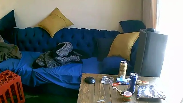 Snapshot of TheeBigPump chatting on 09/13/25, 10:59 TheeBigPump online show from 09/13/25, 10:59