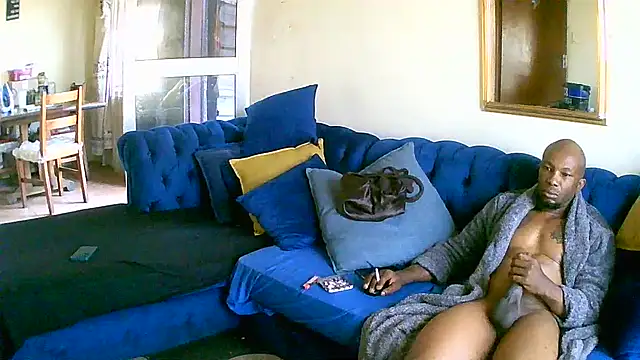 Snapshot of TheeBigPump chatting on 10/03/25, 02:58 TheeBigPump online show from 10/03/25, 02:58