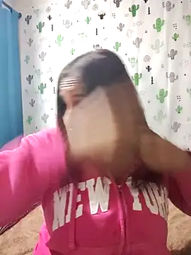 Snapshot of Avannay chatting on 12/02/25, 01:11 Avannay online show from 12/02/25, 01:11