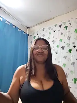 Snapshot of Avannay chatting on 03/08/26, 02:04 Avannay online show from 03/08/26, 02:04