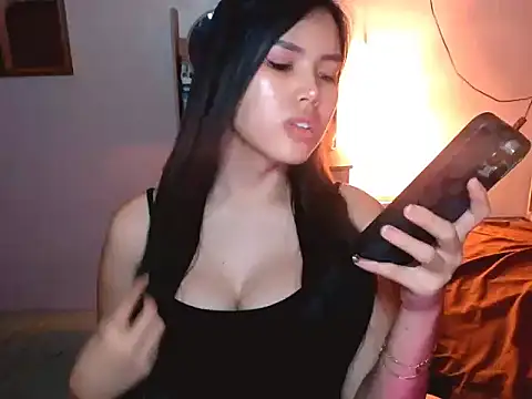 Snapshot of itsAsianFucker chatting on 09/17/25, 03:24 itsAsianFucker online show from 09/17/25, 03:24