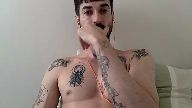 Snapshot of Fubinha chatting on 09/17/25, 01:02 Fubinha online show from 09/17/25, 01:02