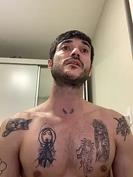 Snapshot of Fubinha chatting on 10/05/25, 01:15 Fubinha online show from 10/05/25, 01:15