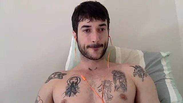 Snapshot of Fubinha chatting on 10/07/25, 02:25 Fubinha online show from 10/07/25, 02:25