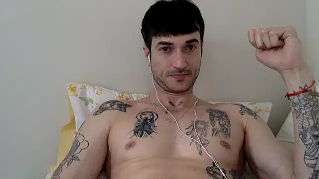 Snapshot of Fubinha chatting on 12/05/25, 05:31 Fubinha online show from 12/05/25, 05:31