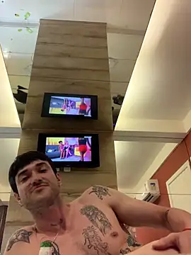 Snapshot of Fubinha chatting on 12/20/25, 08:38 Fubinha online show from 12/20/25, 08:38